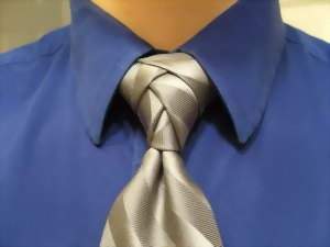 Екзотичний спосіб як зав'язувати краватку - Меровінгів