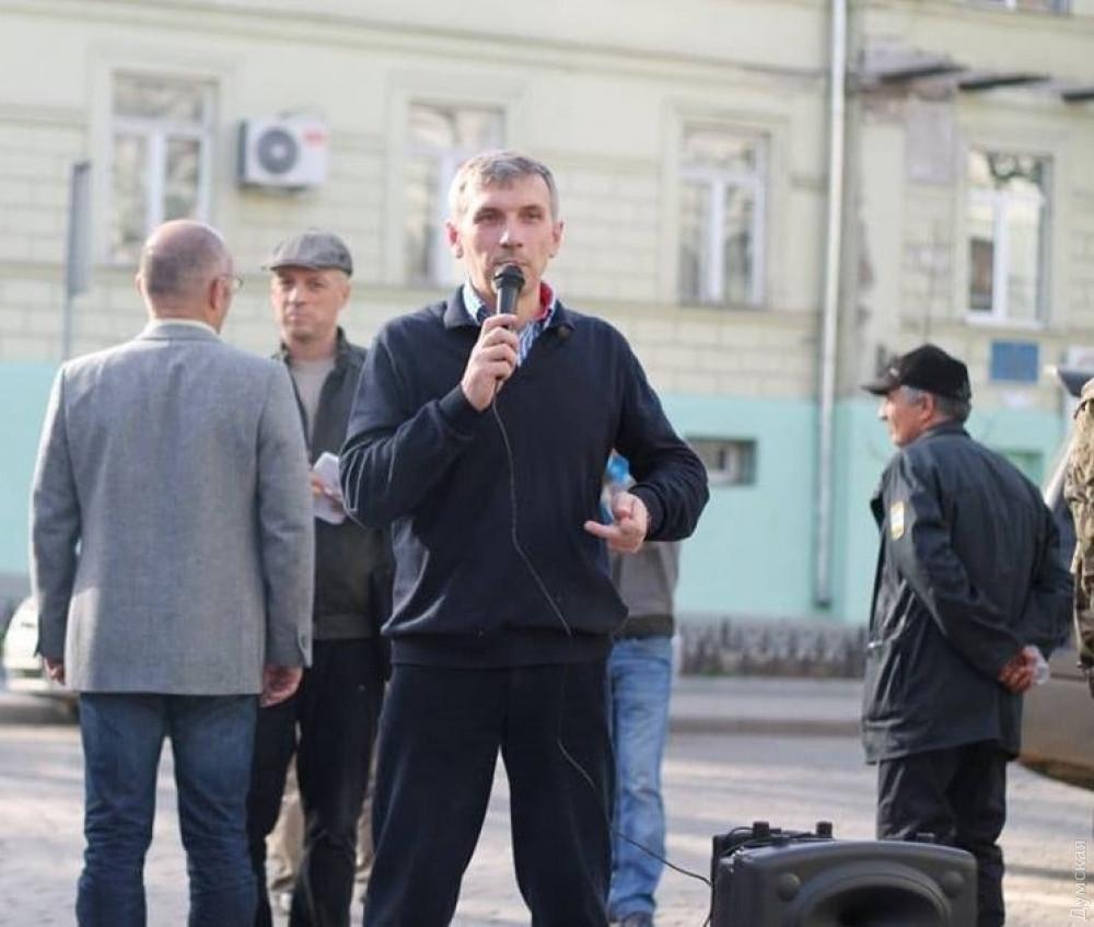 Активіст додав, що цілий день їздив по місту, у нього було кілька зустрічей, пов'язаних з його приватним бізнесом