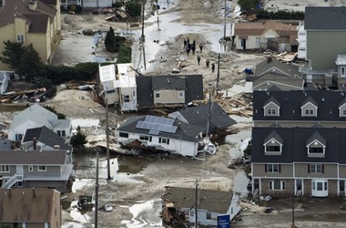 2 ноября 2012, 3:31 Переглядів:   У США на даний момент найбільше жертв урагану припадає на штат Нью-Йорк & mdash;  37 людина, фото Reuters