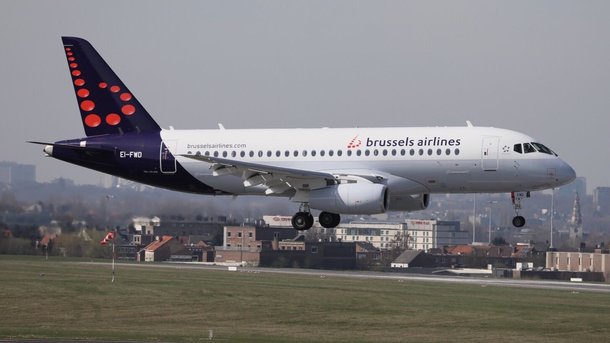 2 листопада 2018, 16:00 Переглядів:   Sukhoi SuperJet - 100 в лівреї Brussels Airlines