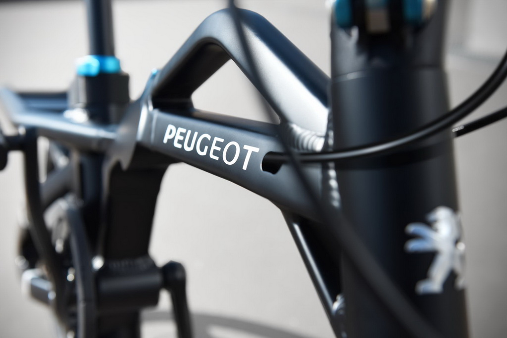 Peugeot розширює лінійку своїх продуктів «для подолання останнього кілометра», початок якій поклав електроскутер e-Kick